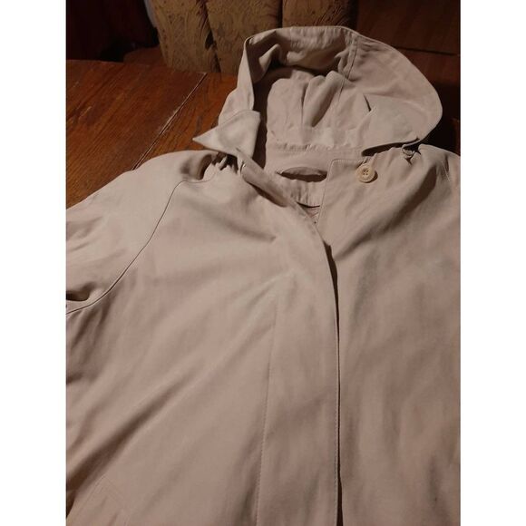 Medium Petite London Fog Tan Belted Trench Coat with Removable Lining - Picture 2 of 8